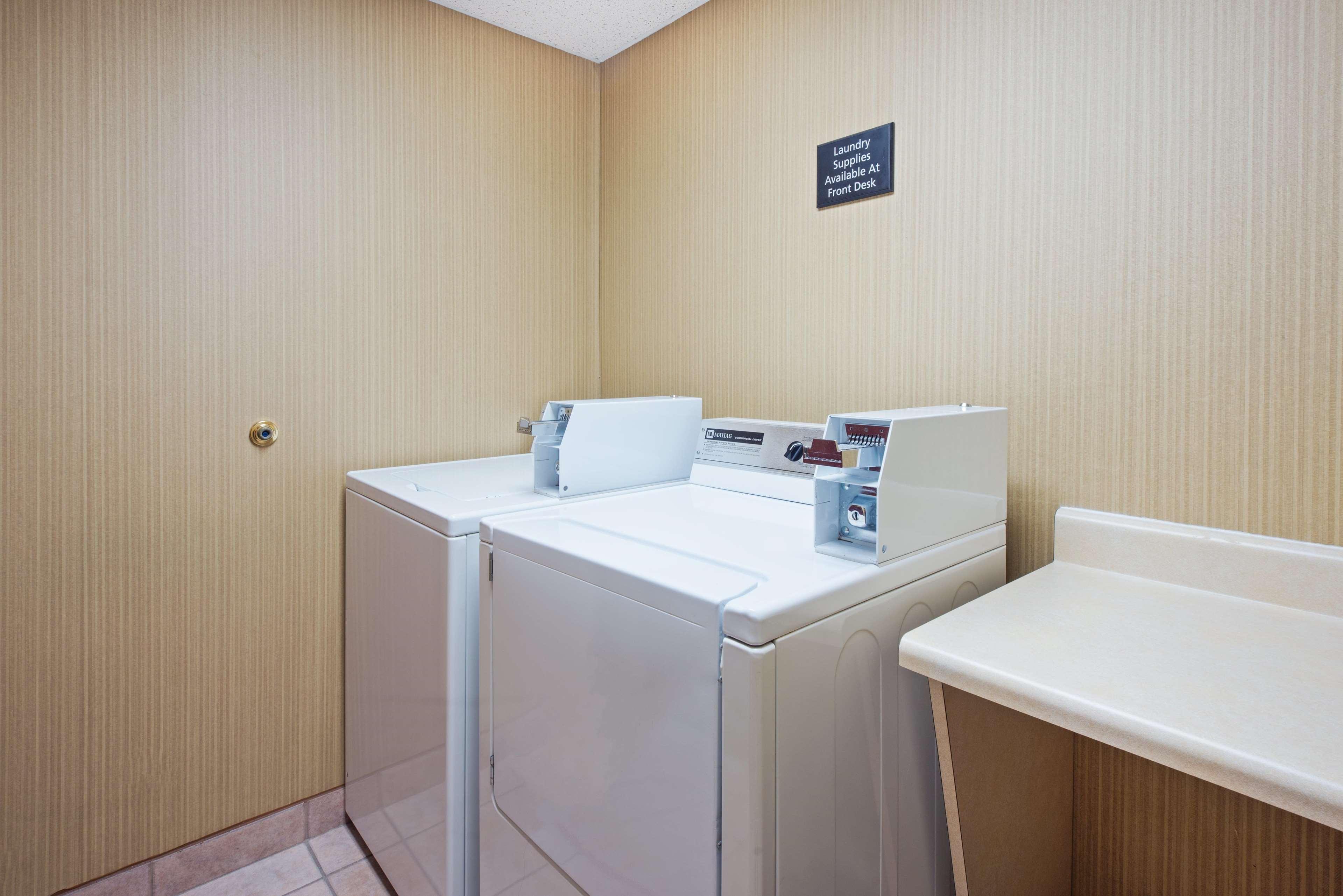 Hampton Inn Winfield Teays Valley Экстерьер фото