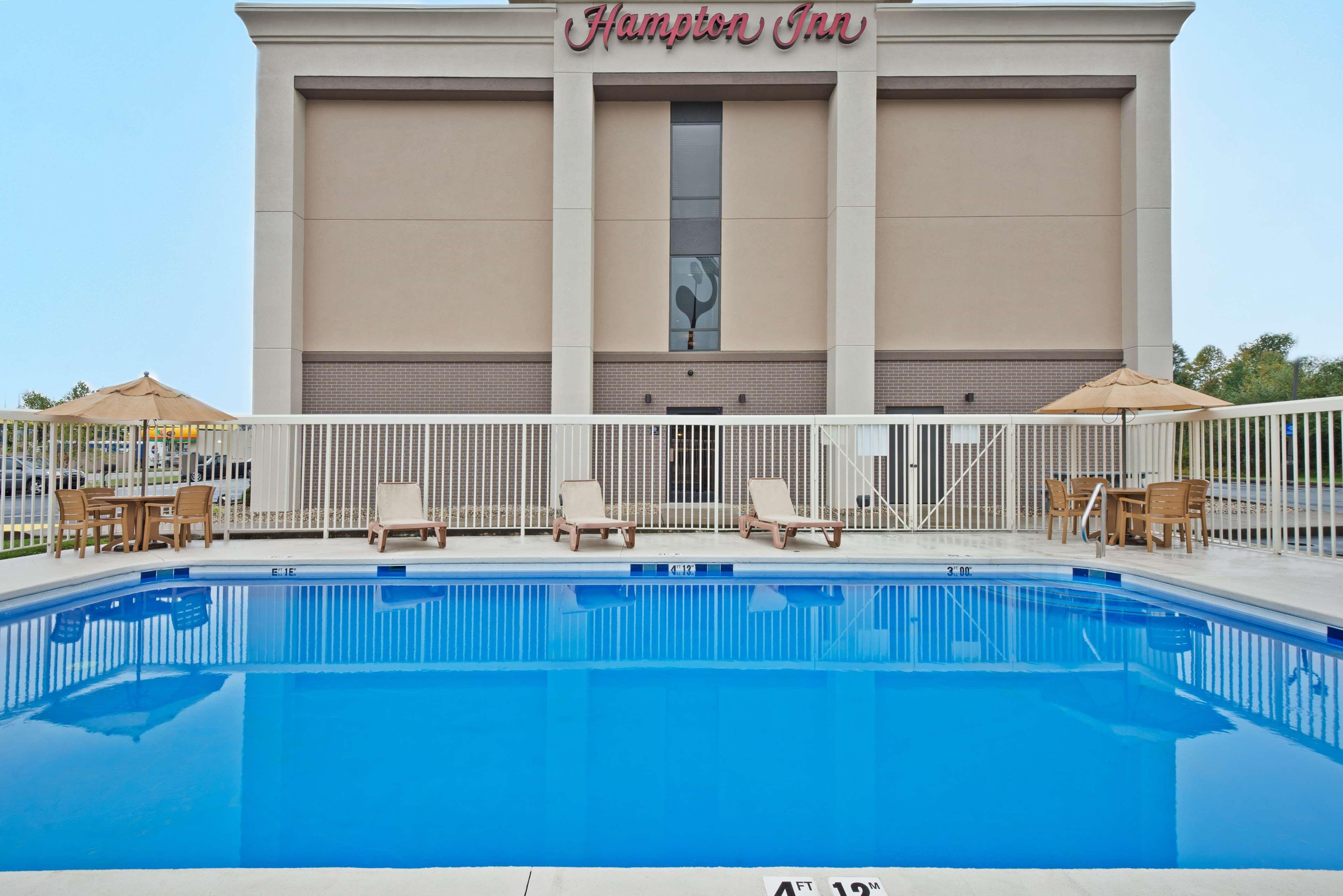 Hampton Inn Winfield Teays Valley Экстерьер фото