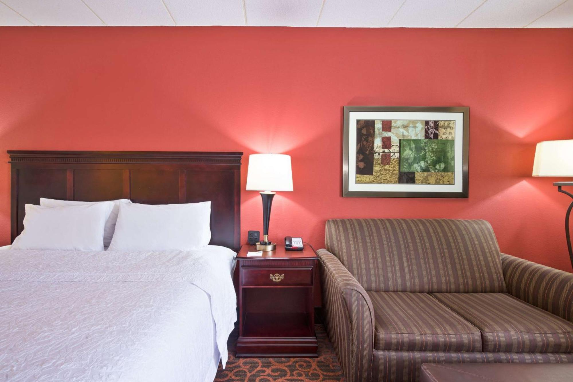Hampton Inn Winfield Teays Valley Экстерьер фото